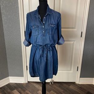 Denim dress!